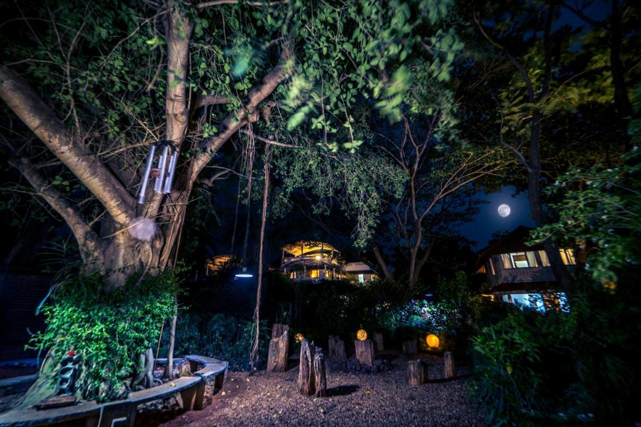 Gaia'S Garden Guest House Ауровил Екстериор снимка